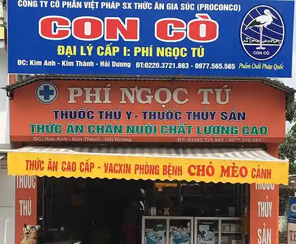 Biển Mica có đèn cho cửa hàng thức ăn chăn nuôi, hiển thị rõ ràng cả ngày lẫn đêm
