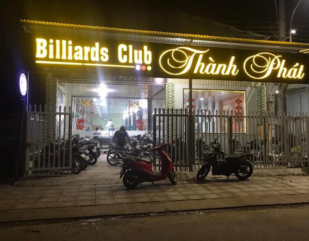 Biển quảng cáo bi-a ấn tượng