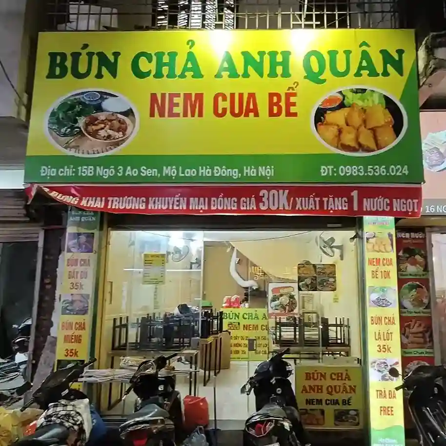 Hình ảnh biển quảng cáo bún chả đẹp được thiết kế nổi bật cho quán ăn.