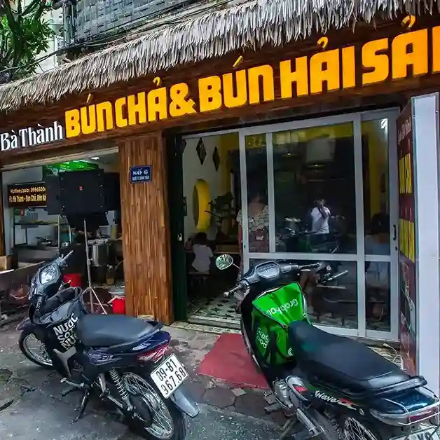 Thi công biển quảng cáo bún chả cho quán ăn tại Hà Nội.