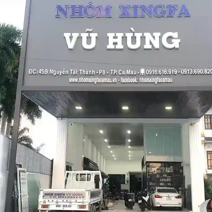 Biển quảng cáo cửa hàng nhôm kính thiết kế hiện đại