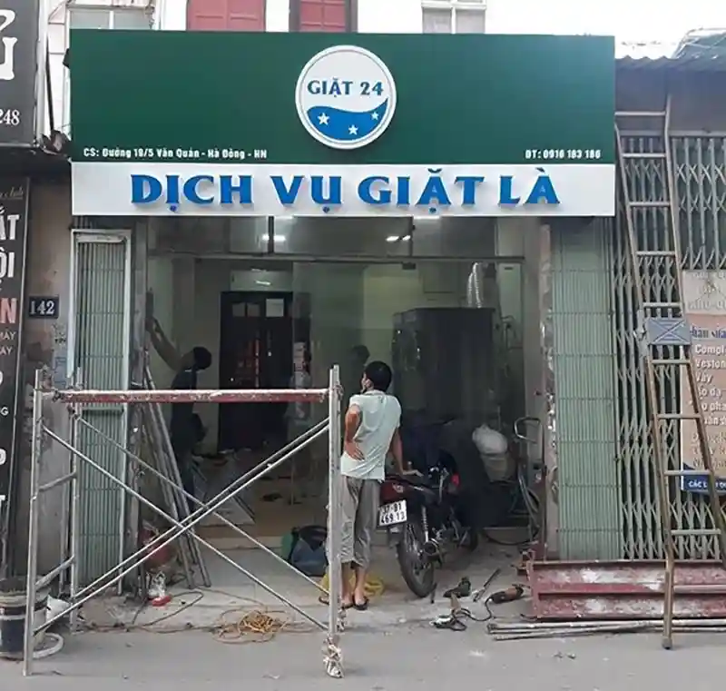 Biển alu giặt là thiết kế chuyên nghiệp