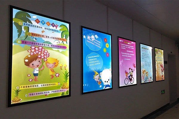 Biển quảng cáo hộp đèn siêu mỏng