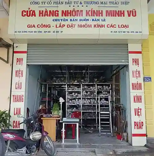 Biển alu chữ nổi cho cửa hàng nhôm kính đẹp và chuyên nghiệp