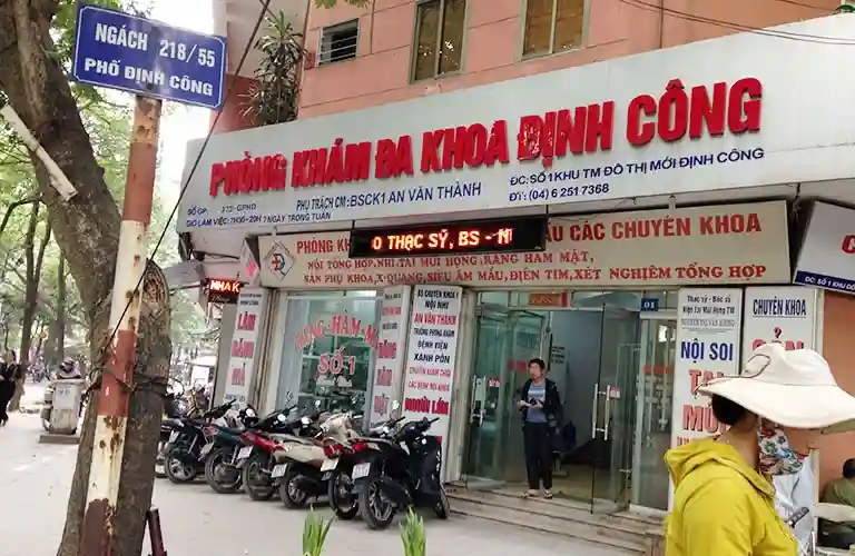 Biển quảng cáo phòng khám Đa khoa Định Công