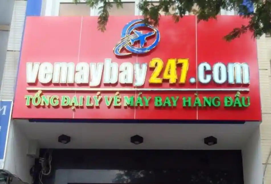 biển quảng cáo vé máy bay Alu