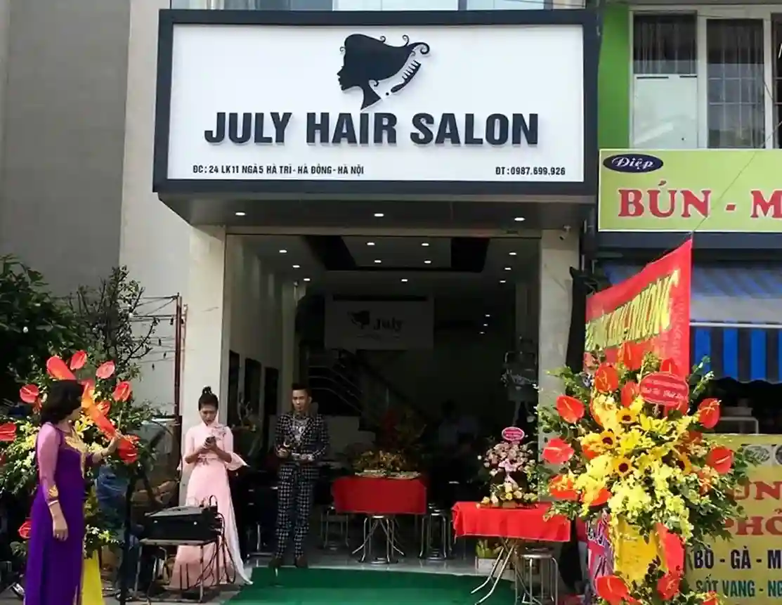Biển quảng cáo salon tóc Hà Nội thiết kế hiện đại và nổi bật
