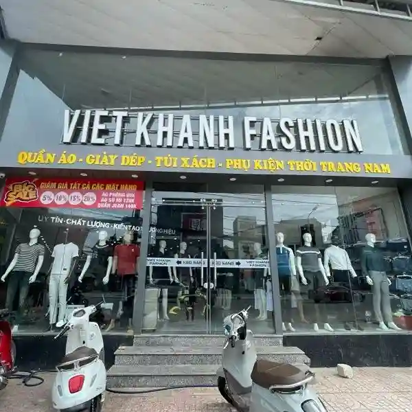 Biển quảng cáo shop quần áo chất liệu alu sang trọng