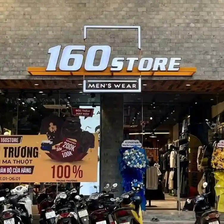 Biển hiệu shop quần áo nổi bật, thu hút khách hàng