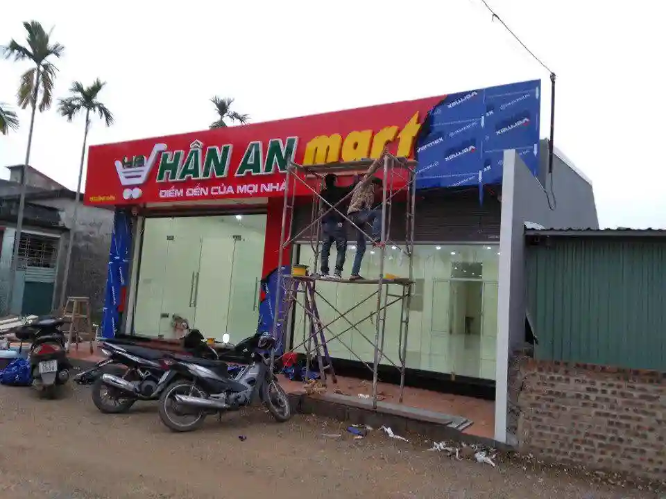 Biển quảng cáo siêu thị mini giá rẻ, thiết kế bắt mắt