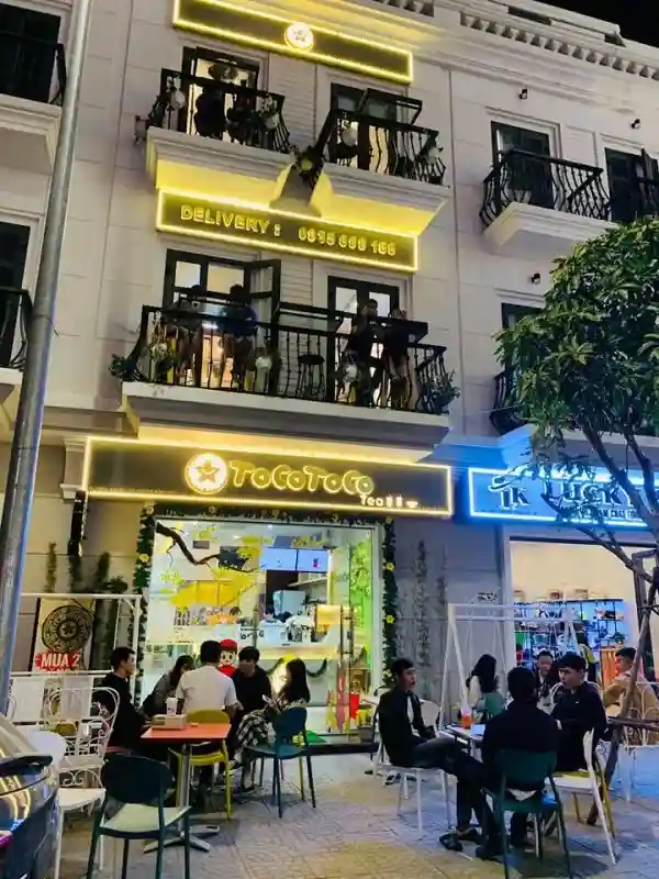 Biển quảng cáo trà sữa chữ nổi sáng chân Biển quảng cáo trà sữa chữ nổi sáng chân