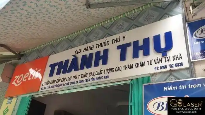 Thiết kế biển quảng cáo thức ăn chăn nuôi sáng tạo, phù hợp với hình ảnh và màu sắc thương hiệu
