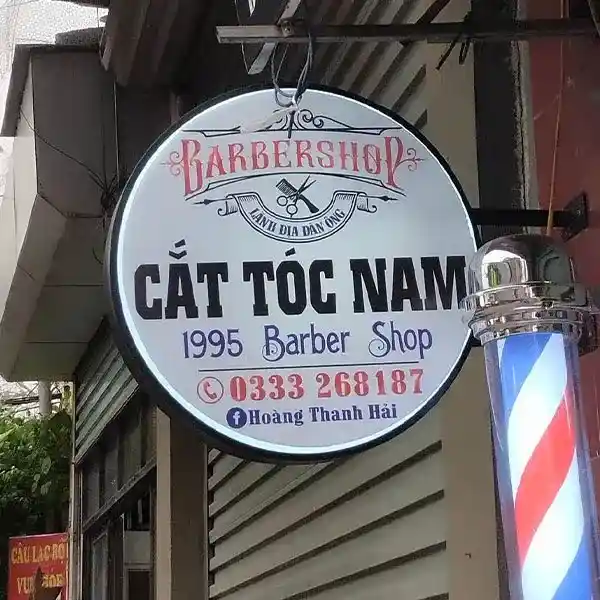 Biển vẫy mica cho tiệm cắt tóc hiện đại
