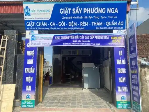 Mẫu biển giặt là ấn tượng thu hút khách hàng