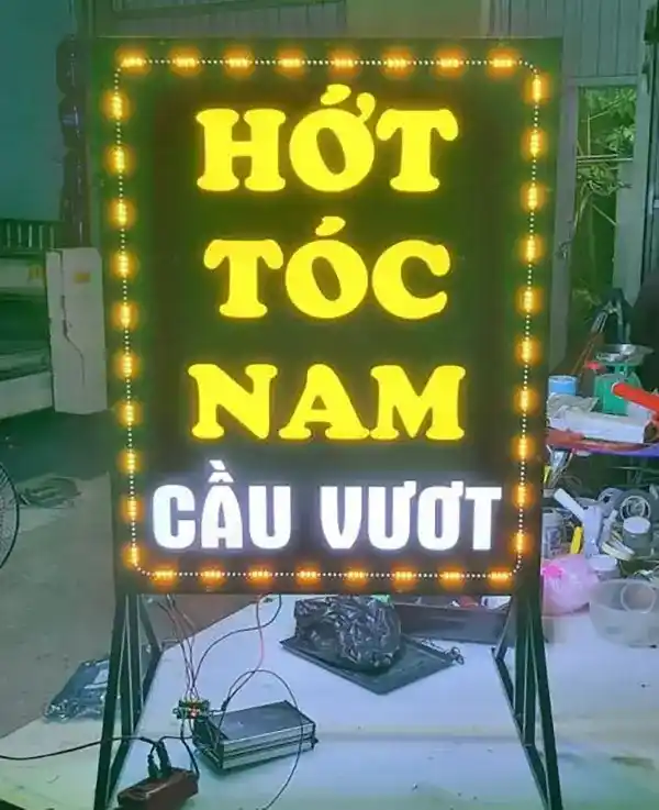 Xưởng sản xuất biển vẫy cắt tóc tại Hà Nội chất lượng cao