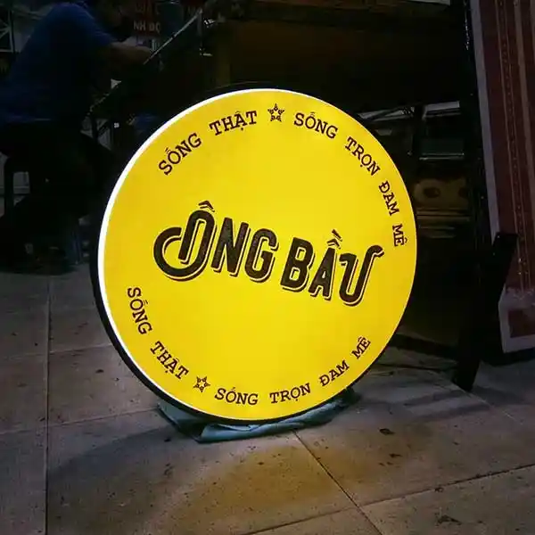 Xưởng sản xuất biển vẫy tròn tại Hà Nội