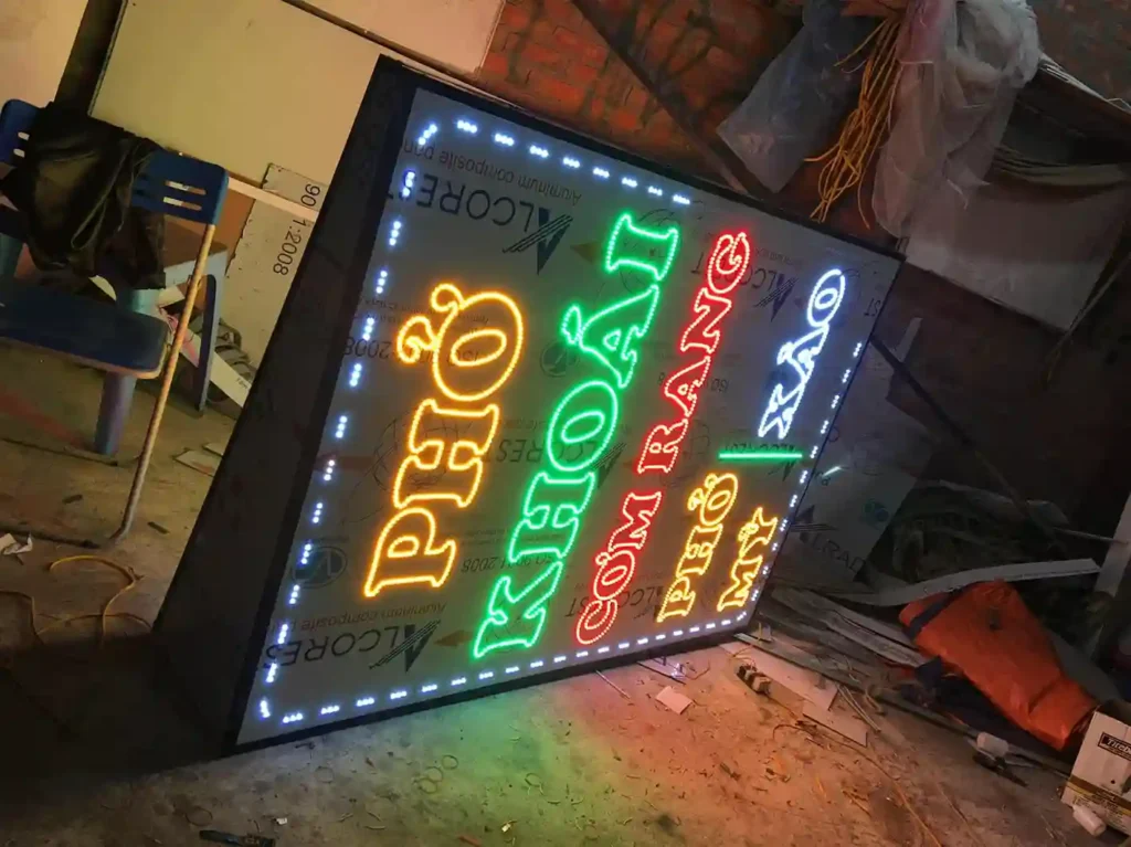 Biển vẫy led ruồi quán phở