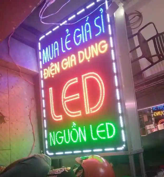 Biển vẫy led ruồi