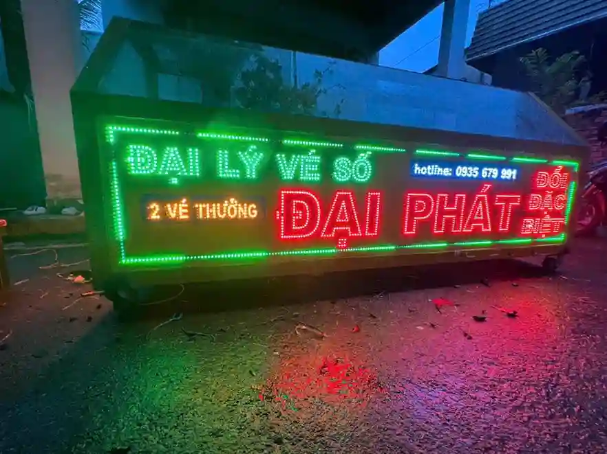 Biển vẫy led ruồi giá rẻ