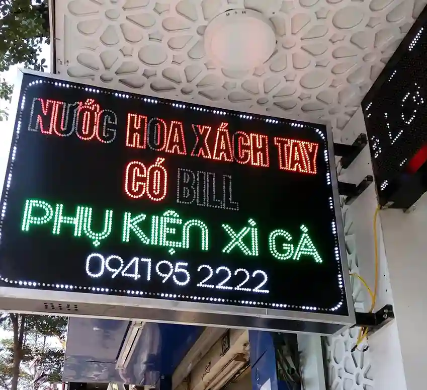 Biển vẫy led ruồi cigarret