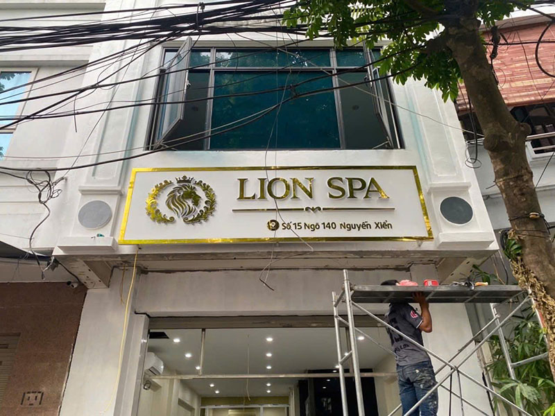 Thi công biển Lion Spa tại Nguyễn Xiển